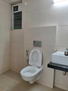 Common Bathroom Image of 585 Sq.ft 1 BHK Apartment / Flat for rent in Rutu Enclave, Kasarvadavali Thane for Rs. 18000