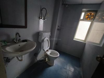 Bathroom Image of 1715 Sq.ft 3 BHK Apartment / Flat for rent in Pardesi Ushay Tower, Kundli Sonipat for Rs. 22000