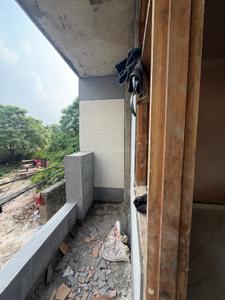 Balcony Image of 700 Sq.ft 2 BHK Apartment / Flat for sale in Shakarpur Khas New Delhi for Rs. 4500000
