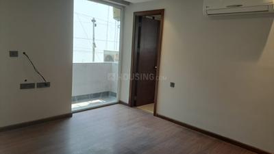 Bedroom Image of 5400 Sq.ft 4 BHK Builder Floor for rent in Maharani Bagh New Delhi for Rs. 440000