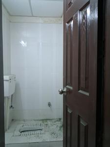 Servant Room Image of 1685 Sq.ft 3 BHK Apartment / Flat for sale in Paramount Floraville, Kulesara Noida for Rs. 21000000