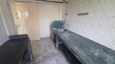 Kitchen Image of 555 Sq.ft 1 BHK Apartment / Flat for rent in Kandivali West Mumbai for Rs. 30000