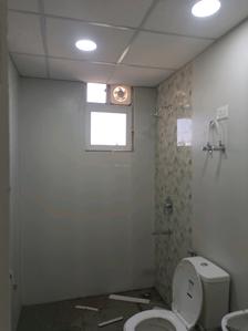 Common Bathroom Image of 1440 Sq.ft 3 BHK Builder Floor for rent in Signature Global City 37D 1, Sector 37D Gurgaon for Rs. 29500
