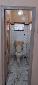 Bathroom Image of 800 Sq.ft 2 BHK Apartment / Flat for sale in Santoshpur Kolkata for Rs. 3000000