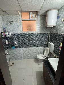 Bathroom Image of 750 Sq.ft 2 BHK Apartment / Flat for sale in Signature Global Andour Heights, Sector 71 Gurgaon for Rs. 9600000