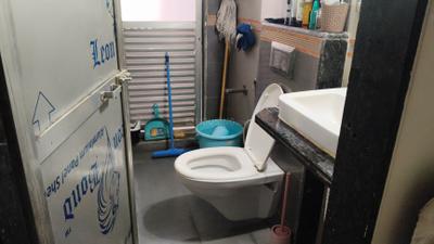 Image of 800 Sq.ft 2 BHK Apartment / Flat for sale in Reliable Shastri Nagar Prabhat Chsl Phase II A And B Wing, Goregaon West, Mumbai for Rs. 16500000