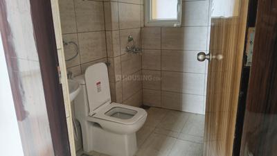 Bathroom Image of 1575 Sq.ft 3 BHK Apartment / Flat for sale in Tata Eureka Park Phase 1, Sector 150 Noida for Rs. 20000000