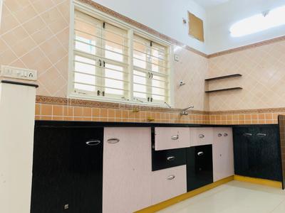 Kitchen Image of 2200 Sq.ft 3 BHK Independent House for rent in South Bopal Ahmedabad for Rs. 25000