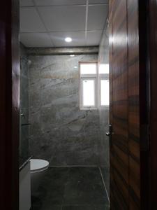 Common Bathroom One Image of 3035 Sq.ft 4 BHK Apartment / Flat for sale in Samridhi Luxuriya Avenue, Sector 150 Noida for Rs. 40000000