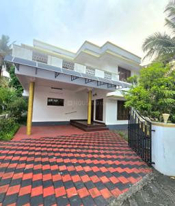 Image of 2200 Sq.ft 4 BHK Independent House for sale in Desom, Aluva for Rs. 9000000