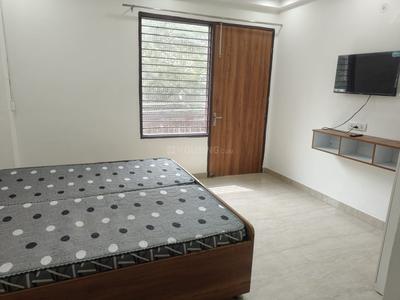 Bedroom Image of 1500 Sq.ft 1 BHK Builder Floor for rent in Sector 40 Gurgaon for Rs. 29000