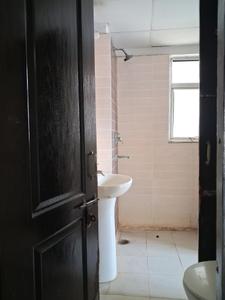 Common Bathroom Image of 1325 Sq.ft 3 BHK Apartment / Flat for rent in Amrapali Zodiac, Sector 120 Noida for Rs. 27000