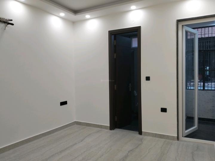 Mukherjee Nagar Main Image 1