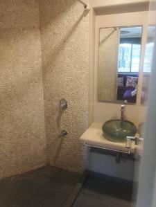 Bathroom Image of 1600 Sq.ft 3 BHK Apartment / Flat for sale in Malad East Mumbai for Rs. 34000000