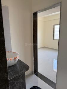 Bathroom Image of 2000 Sq.ft 4 BHK Villa for rent in Ingole Green Park Phase 3, Rui Pune for Rs. 30000