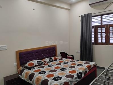 Bedroom Image of 1800 Sq.ft 2 BHK Builder Floor for rent in Indira Nagar Lucknow for Rs. 25500
