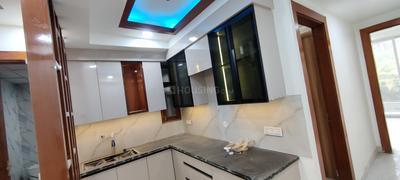 Kitchen Image of 1900 Sq.ft 4 BHK Apartment / Flat for sale in Sector 104 Noida for Rs. 9500000