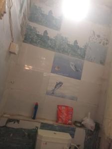 Bathroom Image of 900 Sq.ft 2 BHK Duplex for rent in Telibagh Lucknow for Rs. 6000