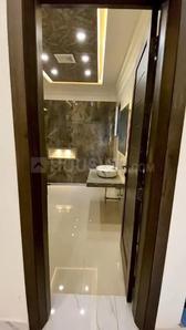 Bathroom Image of 1600 Sq.ft 2 BHK Apartment / Flat for rent in Bajwa Sunny View Complex Sunny Enclave, Kharar Mohali for Rs. 12000