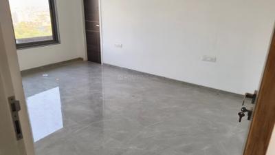 Bedroom Image of 2300 Sq.ft 3 BHK Apartment / Flat for rent in Shafalya Veritas, Sola Ahmedabad for Rs. 43000