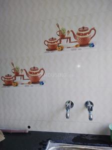 Kitchen Image of 600 Sq.ft 1 BHK Apartment / Flat for rent in Vishrantwadi Pune for Rs. 14000
