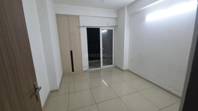 Bedroom Image of 750 Sq.ft 2 BHK Apartment / Flat for rent in Gulshan Botnia, Sector 144 Noida for Rs. 32500