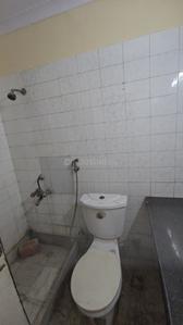 Bathroom Image of 1650 Sq.ft 3 BHK Apartment / Flat for sale in Salora Vihar, Sector 62 Noida for Rs. 17500000