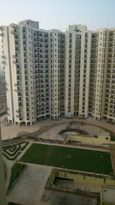 Balcony Image of 900 Sq.ft 2 BHK Apartment / Flat for sale in Nimbus Express Park View I, Chi V Greater Noida for Rs. 6900000