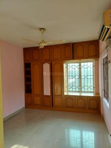 Bedroom Image of 1700 Sq.ft 3 BHK Apartment / Flat for rent in Aluva Kochi for Rs. 30000