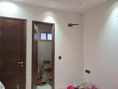 Bedroom Image of 900 Sq.ft 3 BHK Builder Floor for sale in Paschim Vihar New Delhi for Rs. 19000000