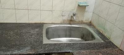 Bathroom Image of 800 Sq.ft 2.5 BHK Independent House for rent in Alandur Chennai for Rs. 25000