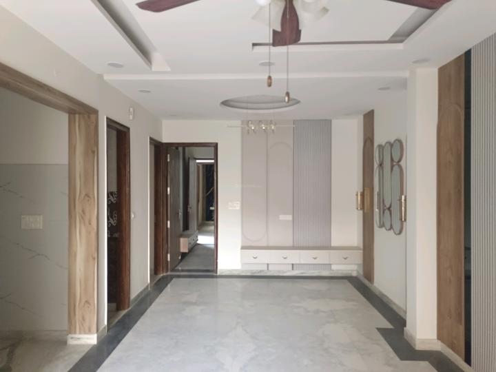 GUPTAJI ESTATE AGENCY Main Image 1
