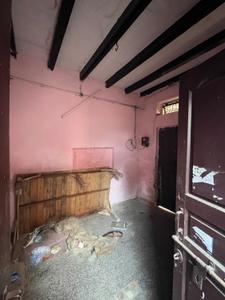 Bedroom Image of 200 Sq.ft 3 BHK Independent House for rent in Sector 31 Rohini New Delhi for Rs. 6000