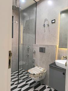 Common Bathroom Image of 2750 Sq.ft 5 BHK Builder Floor for sale in Indirapuram Ghaziabad for Rs. 34450000