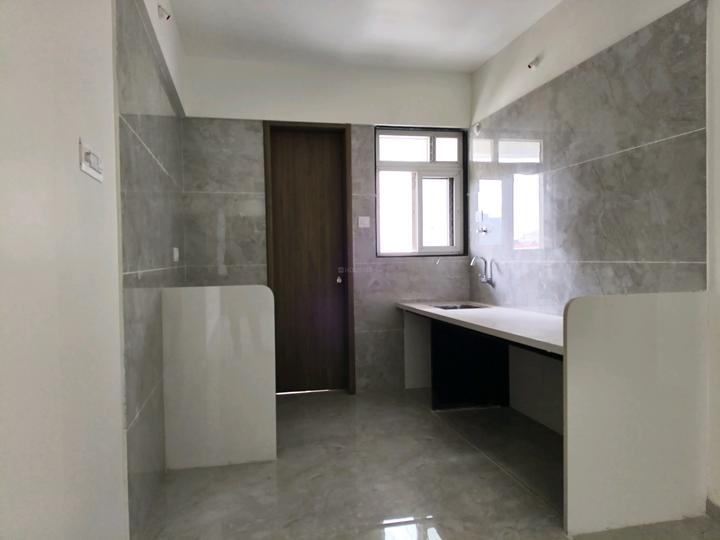 Pearl Eminent Main Image 1