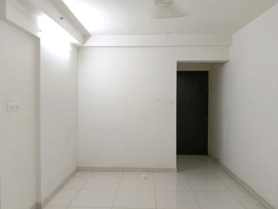 Living Room Image of 650 Sq.ft 2 BHK Apartment / Flat for rent in Godrej Emerald, Kasarvadavali Thane for Rs. 25129