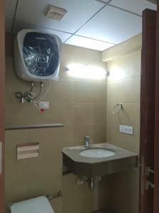 Common Bathroom Image of 1650 Sq.ft 3 BHK Apartment / Flat for sale in Godrej Meridien, Sector 106 Gurgaon for Rs. 29000000