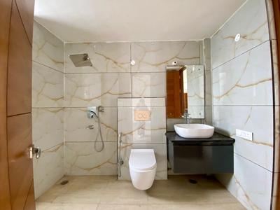 Bathroom Image of 1650 Sq.ft 3 BHK Apartment / Flat for sale in Kishanpura Zirakpur for Rs. 8499999