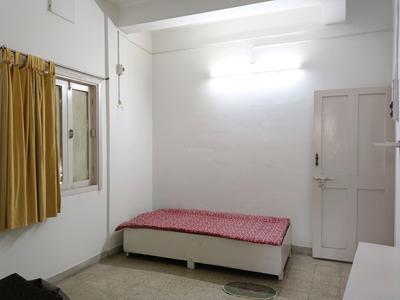 Bedroom Image of 650 Sq.ft 2 BHK Builder Floor for sale in Lake Gardens Kolkata for Rs. 3500000