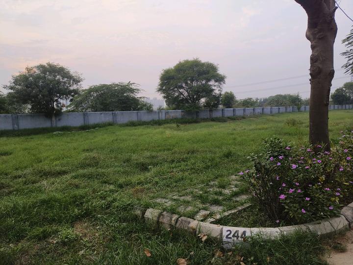 Orris Woodview Residencies Main Image 1