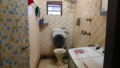Bathroom Image of 730 Sq.ft 2 BHK Builder Floor for sale in Aurobindo Park Kolkata for Rs. 2200000