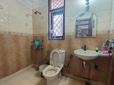 Image of 1250 Sq.ft 3 BHK Apartment / Flat for rent in Purvasha Apartments, Mayur Vihar Phase 1, New Delhi for Rs. 60000