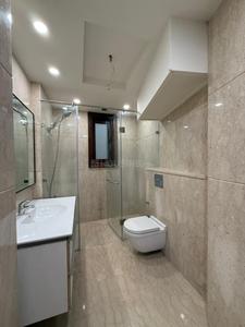 Bathroom Image of 4500 Sq.ft 4 BHK Builder Floor for sale in Panchsheel Park New Delhi for Rs. 125000000