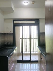 Kitchen Image of 900 Sq.ft 2 BHK Apartment / Flat for rent in Lodha Splendora Riverview, Kasarvadavali Thane for Rs. 31000
