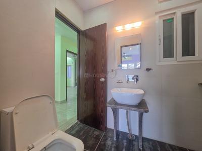 Bathroom Image of 1800 Sq.ft 3 BHK Apartment / Flat for sale in Rajpur Road Dehradun for Rs. 12000000
