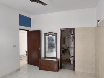 Bedroom Image of 1200 Sq.ft 2 BHK Builder Floor for rent in Ansal Executive Residency, Sector 57 Gurgaon for Rs. 35000