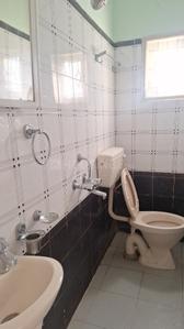 Bathroom Image of 620 Sq.ft 1 BHK Builder Floor for rent in Arakere Bengaluru for Rs. 18000