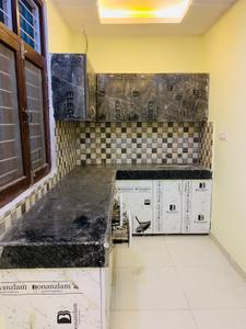 Kitchen Image of 1900 Sq.ft 3 BHK Independent House for rent in Gomti Nagar Extension Lucknow for Rs. 18000
