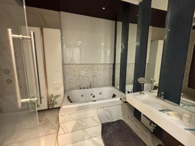 Bathroom Image of 4500 Sq.ft 4 BHK Independent House for rent in Bhai Randhir Singh Nagar Ludhiana for Rs. 110000