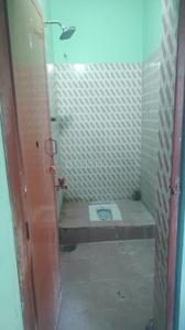 Bathroom Image of 800 Sq.ft 1 BHK Independent House for rent in Maduravoyal Chennai for Rs. 10000